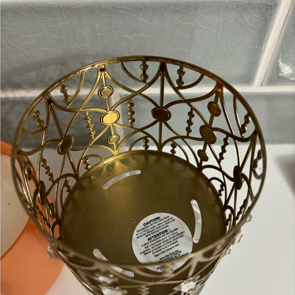 Bath & Body Works Gold Gem Glass Pedestal 3-Wick Candle Holder with new candle - Picture 5 of 8